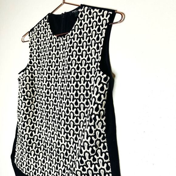 Derek Lam Black & White Sleeveless Crochet Jersey Zip Up Back Top Size small - Picture 2 of 10